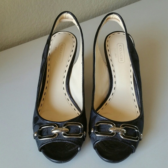 CoAch wEdGe saNdaLs - Picture 2 of 6